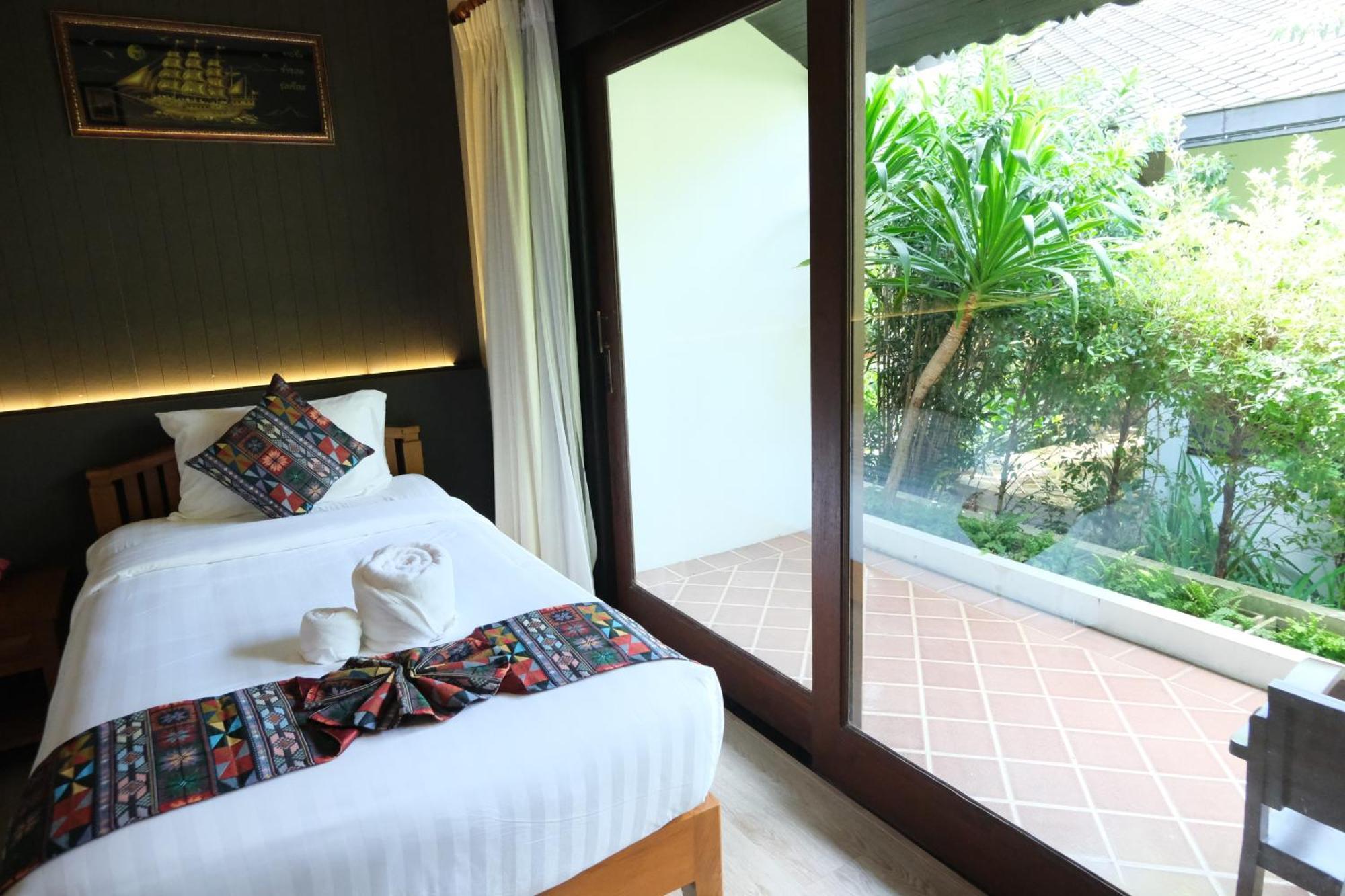Vimarn Kaew Village And Resort Chiang Mai Buitenkant foto