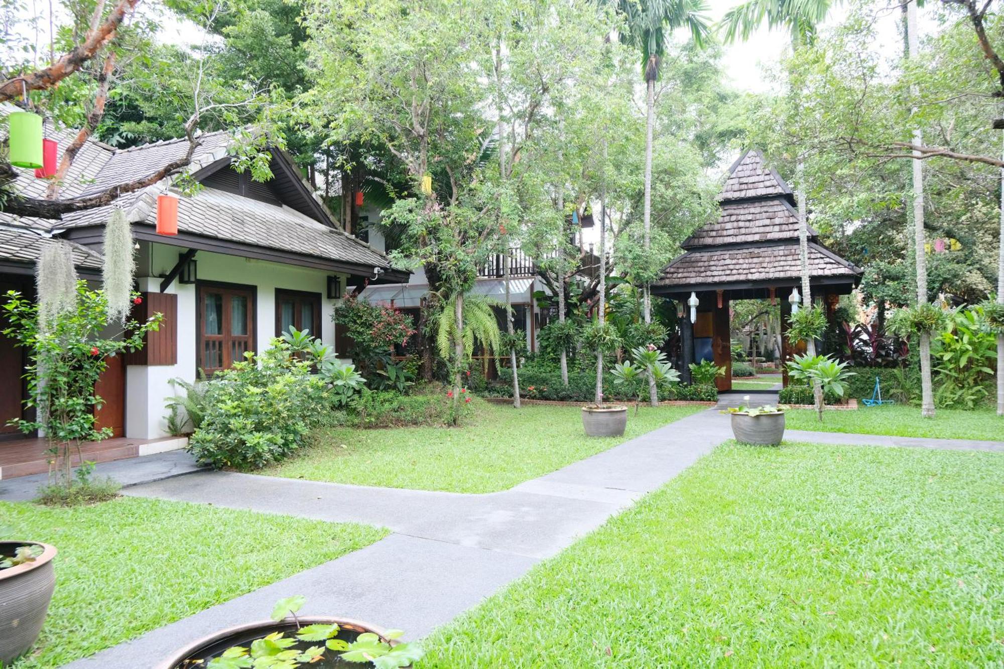 Vimarn Kaew Village And Resort Chiang Mai Buitenkant foto