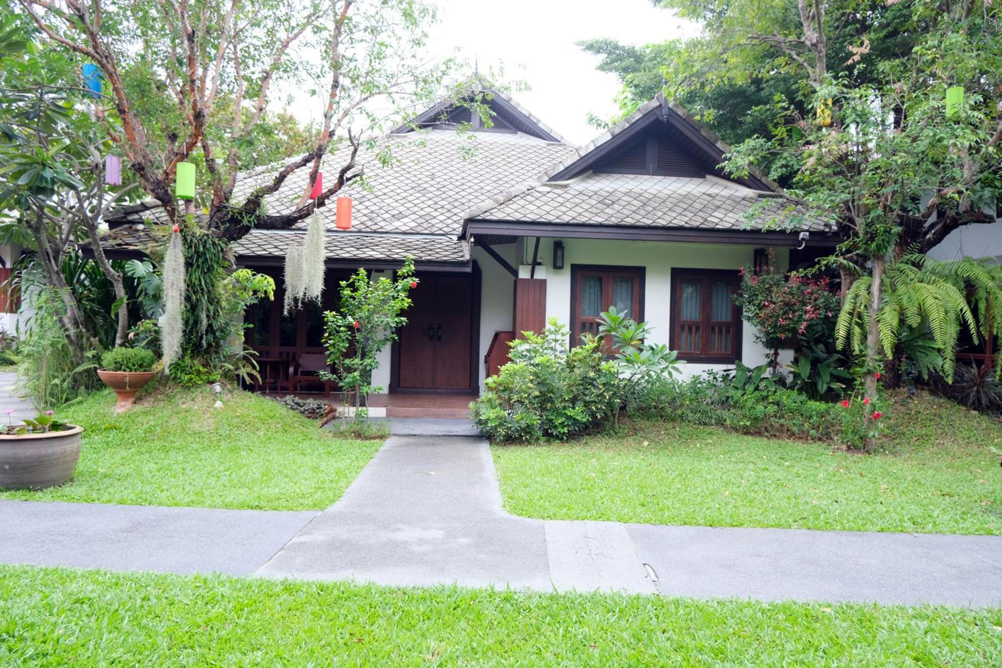 Vimarn Kaew Village And Resort Chiang Mai Buitenkant foto
